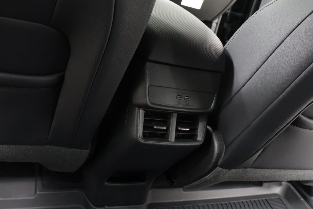 2027 Chevrolet Equinox LT - Photo 23