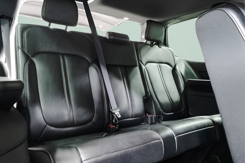 2025 Jeep Wagoneer Series II - Photo 37