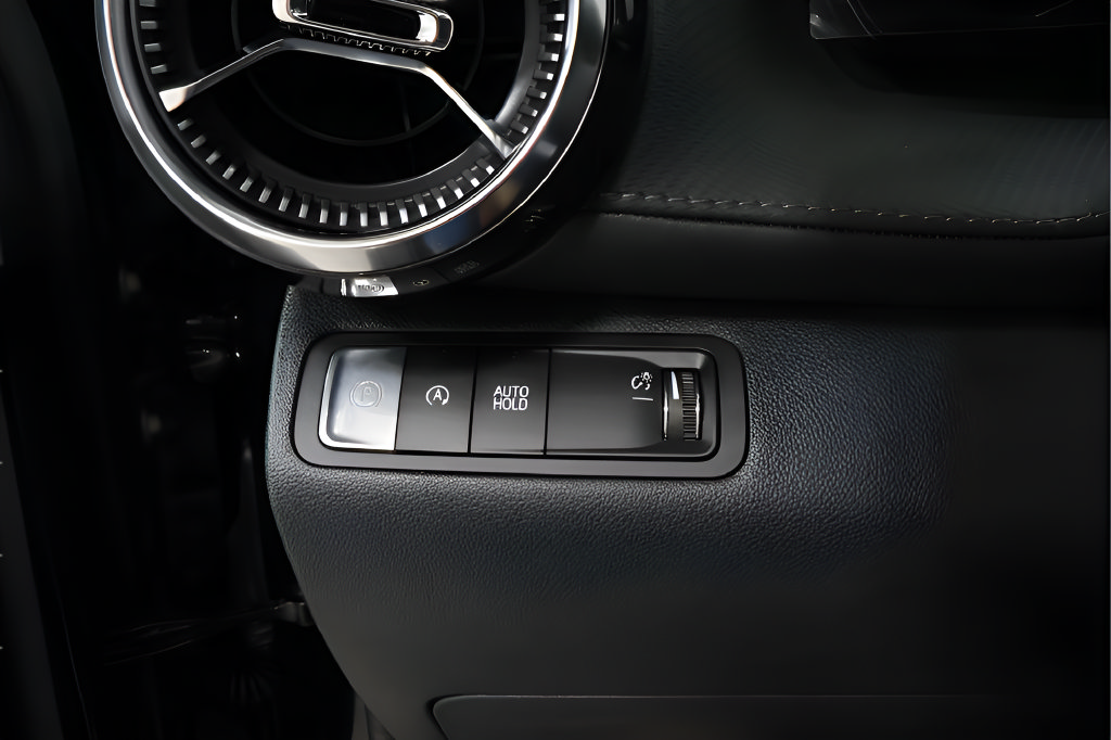 2026 Chevrolet Equinox LT - Photo 18