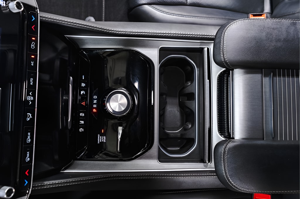 2025 Jeep Wagoneer Series II - Photo 17
