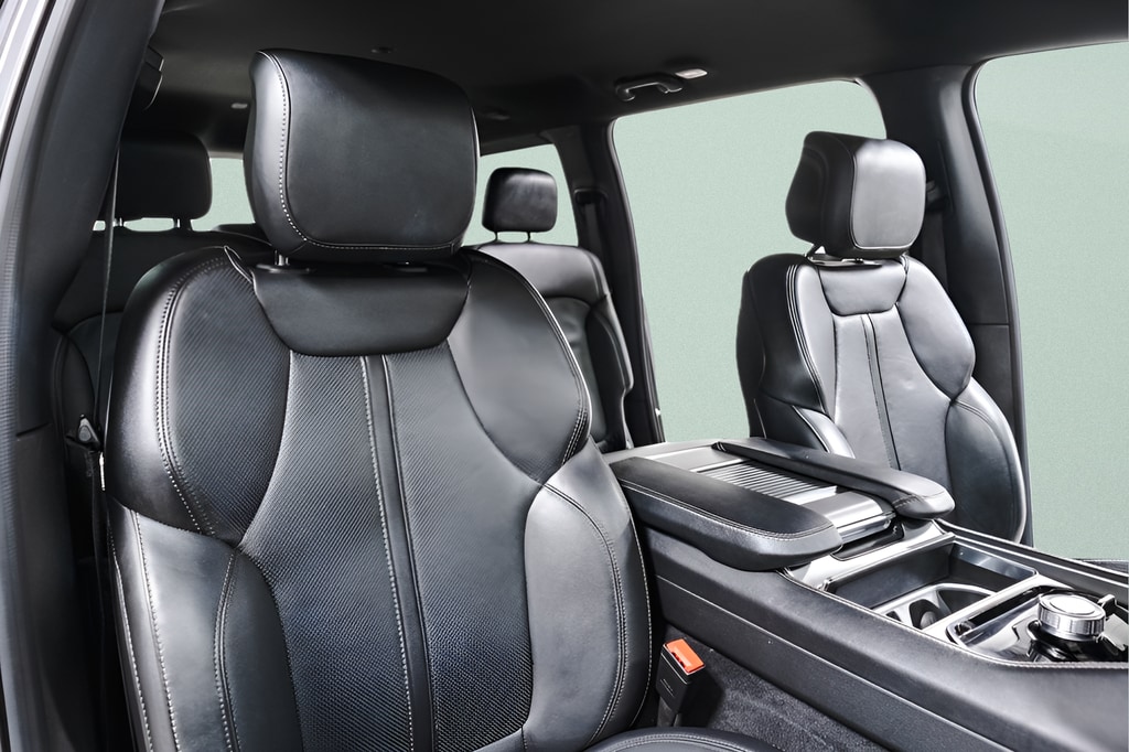 2025 Jeep Wagoneer Series II - Photo 40