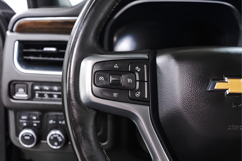 2023 Chevrolet Suburban Premier - Photo 23