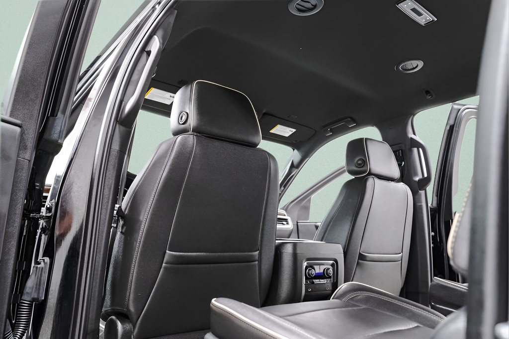 2023 Chevrolet Suburban Premier - Photo 35