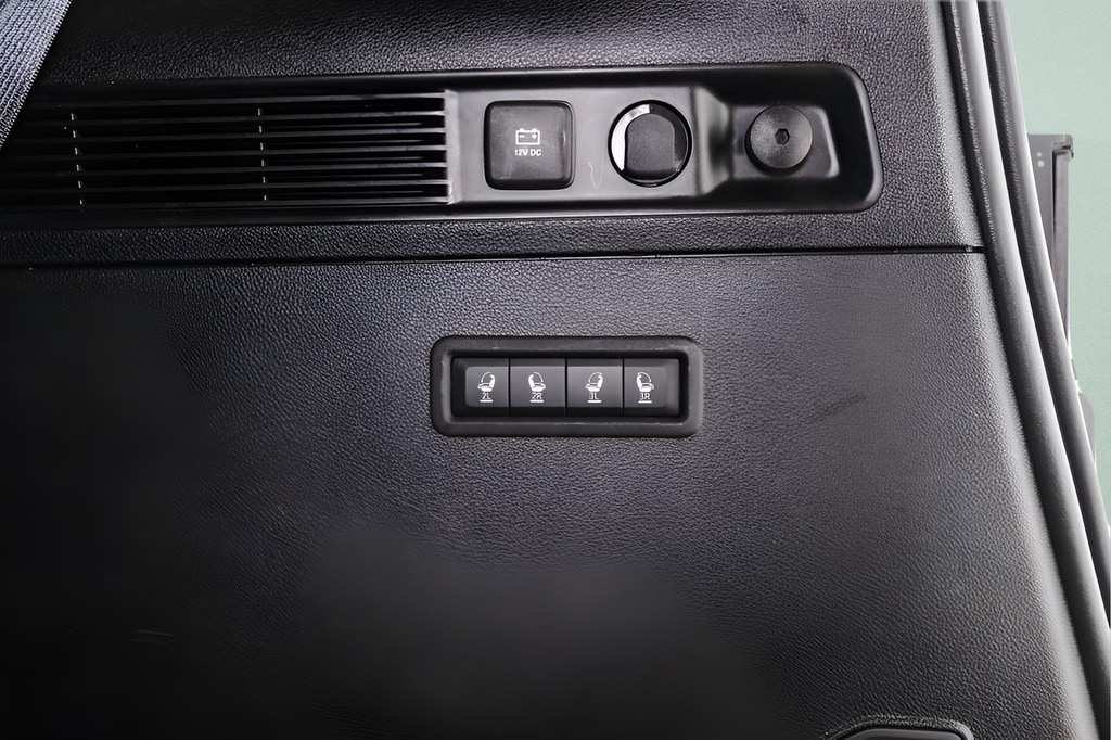 2025 Jeep Wagoneer Series II - Photo 43