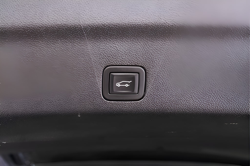 2024 Chevrolet Tahoe RST - Photo 40