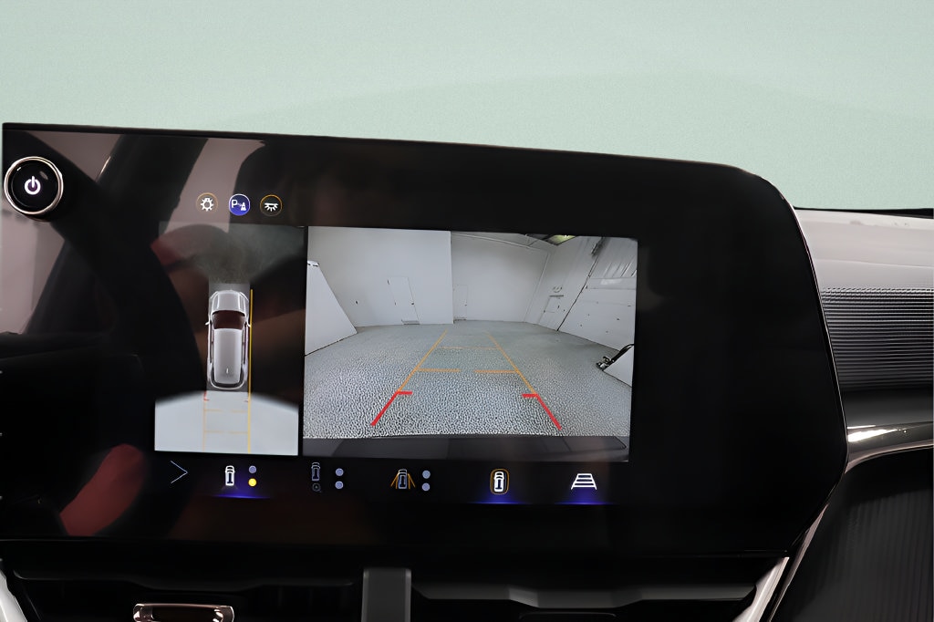 2026 Chevrolet Equinox LT - Photo 14