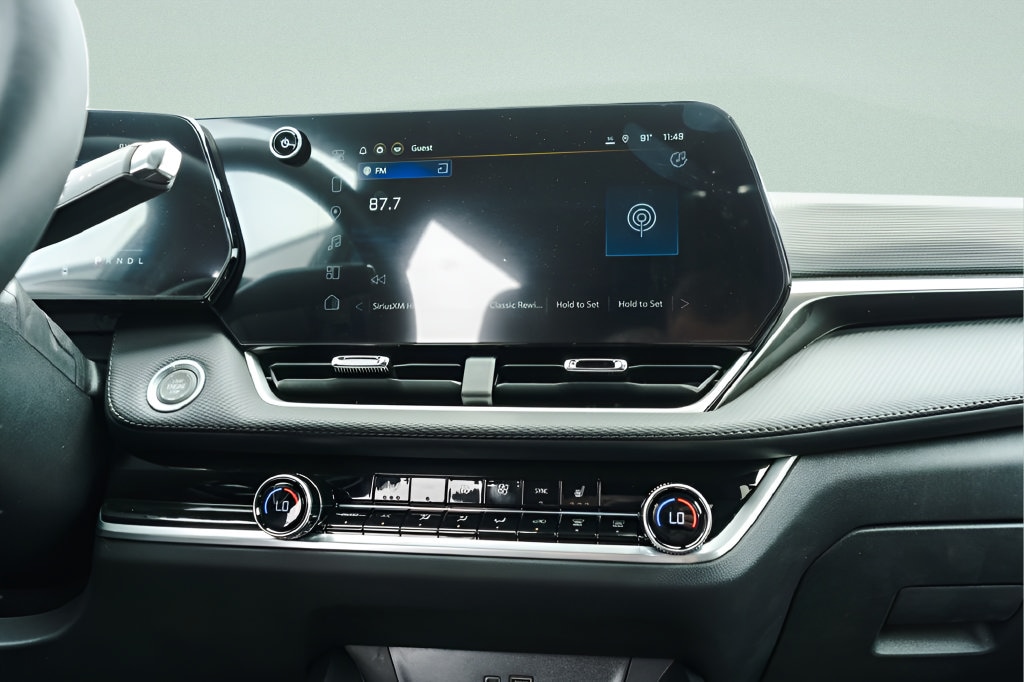 2026 Chevrolet Equinox LT - Photo 12