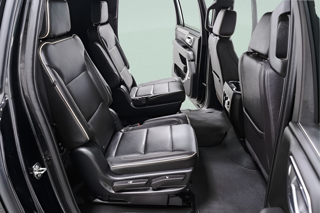 2023 Chevrolet Suburban Premier - Photo 64