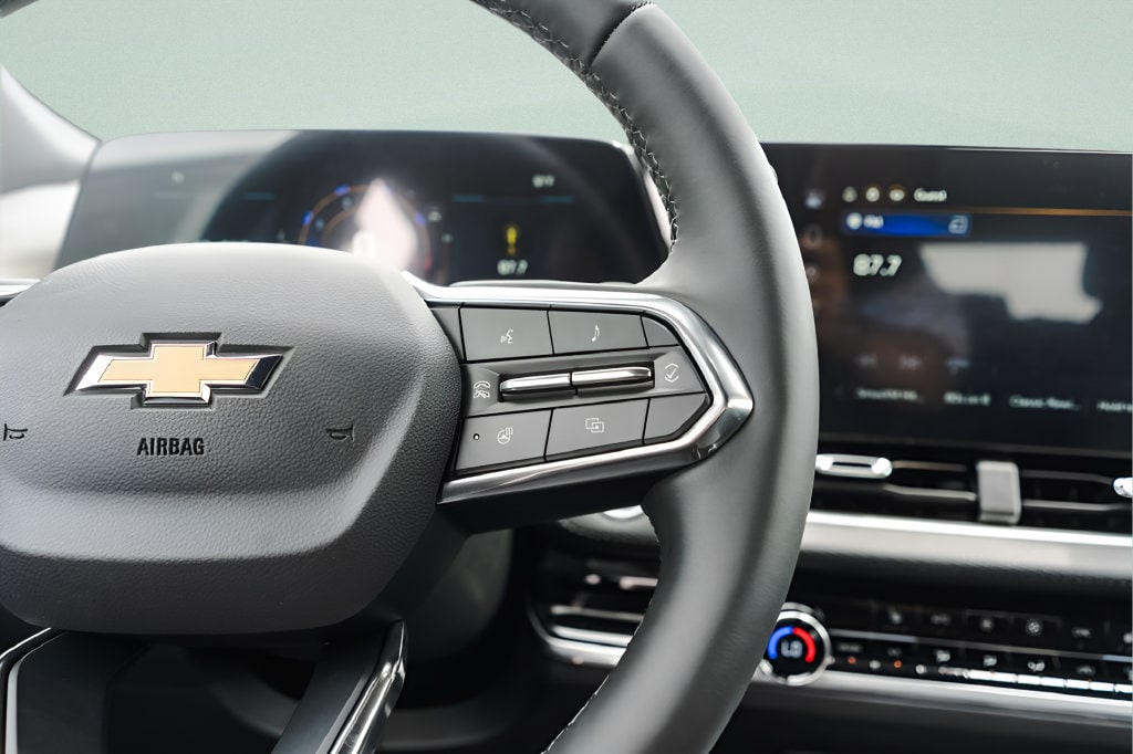 2026 Chevrolet Equinox LT - Photo 11