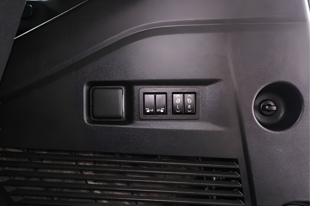 2024 Chevrolet Tahoe RST - Photo 39