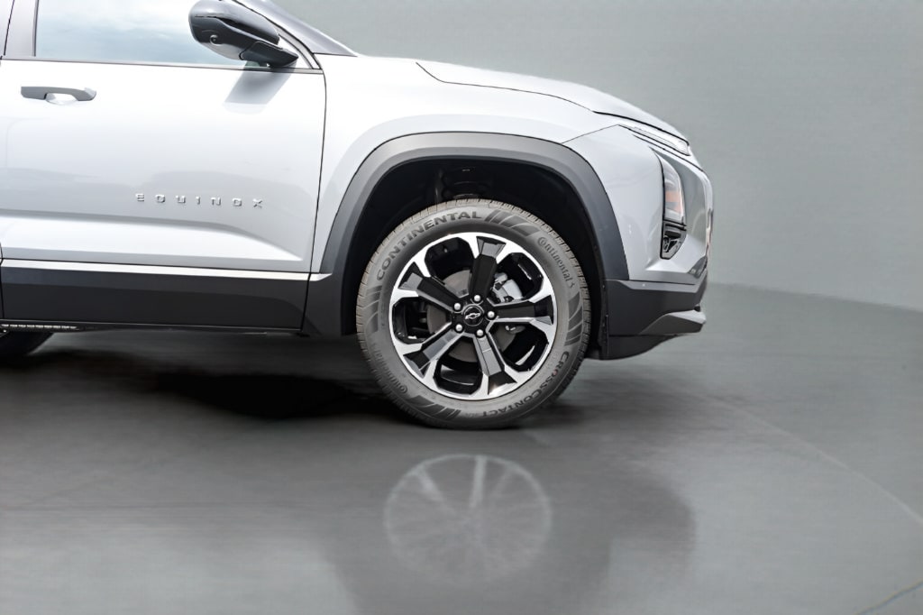 2026 Chevrolet Equinox LT - Photo 7