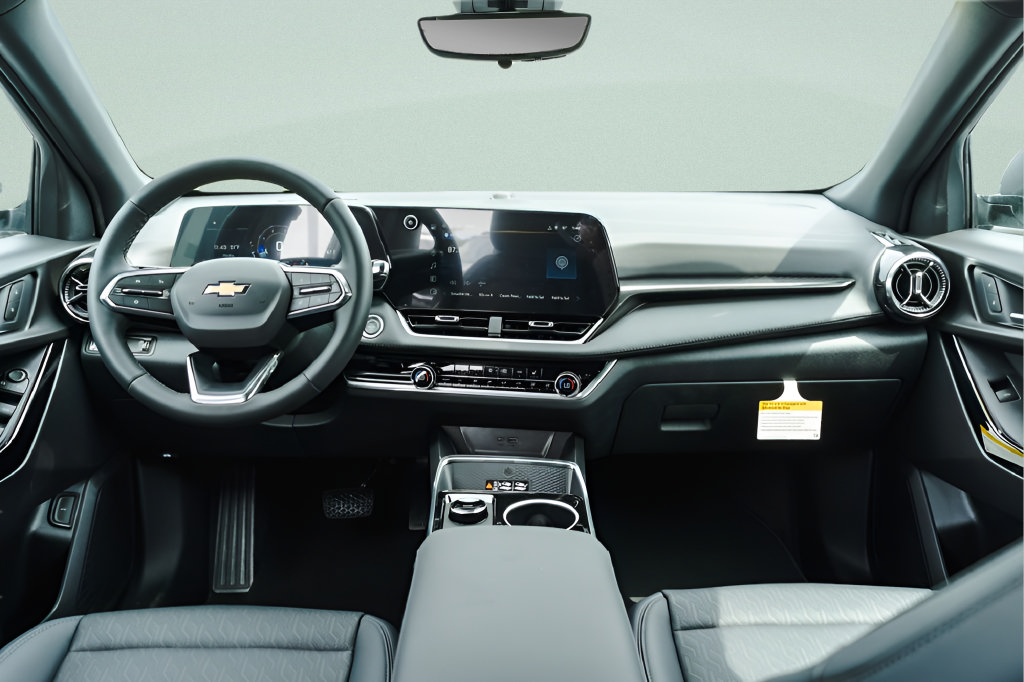 2026 Chevrolet Equinox LT - Photo 8