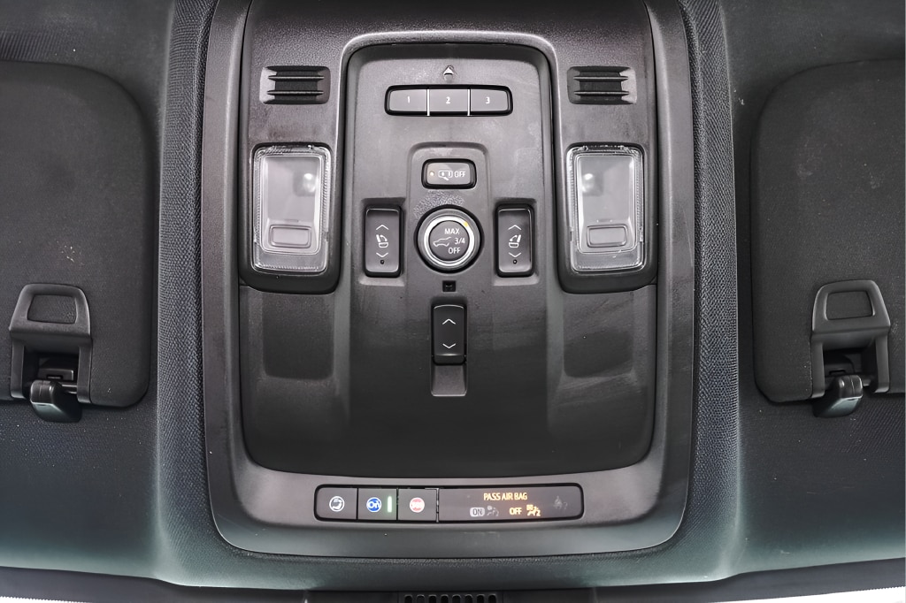 2023 Chevrolet Suburban Premier - Photo 38