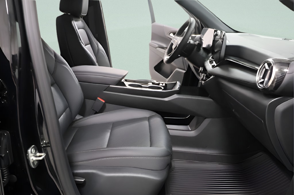 2026 Chevrolet Equinox LT - Photo 31