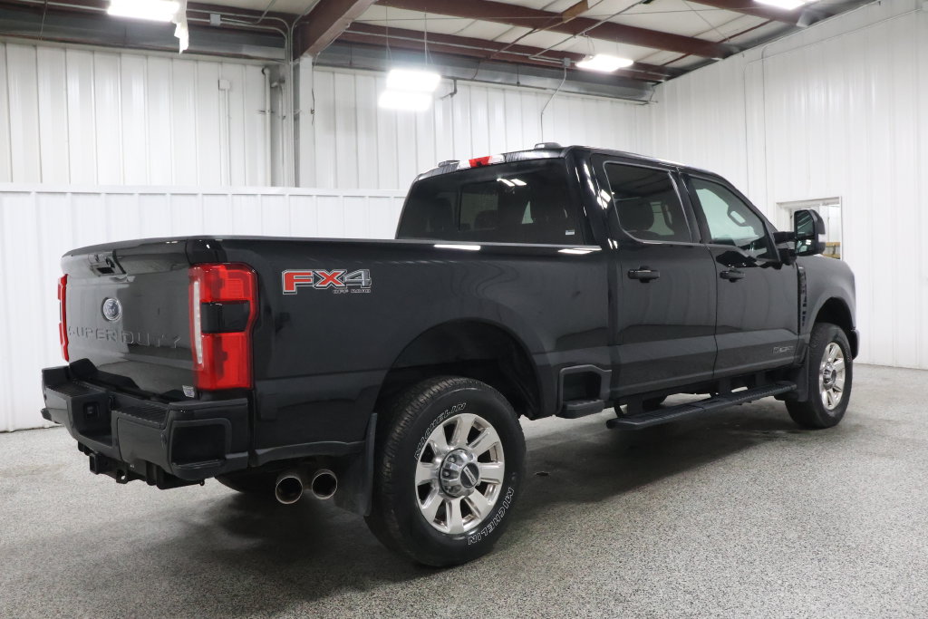 Used 2024 Ford F-250SD Lariat Truck