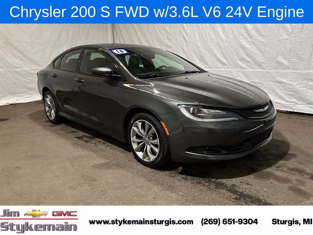 2016 Chrysler 200 S