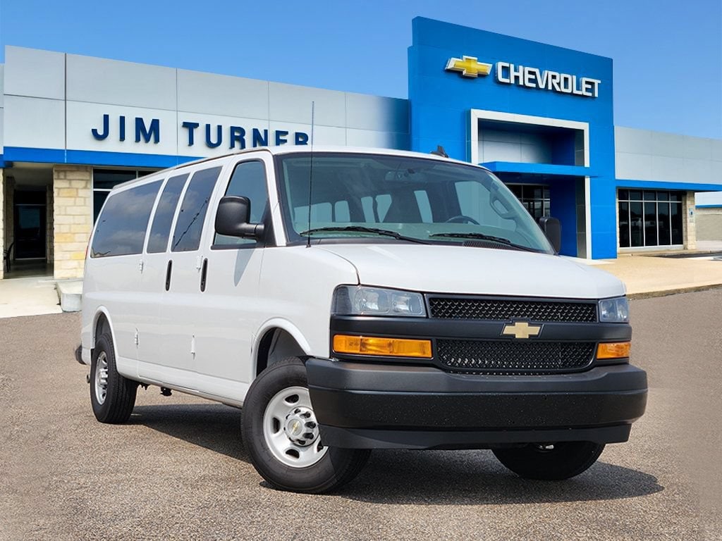 2025 Chevrolet Express Passenger