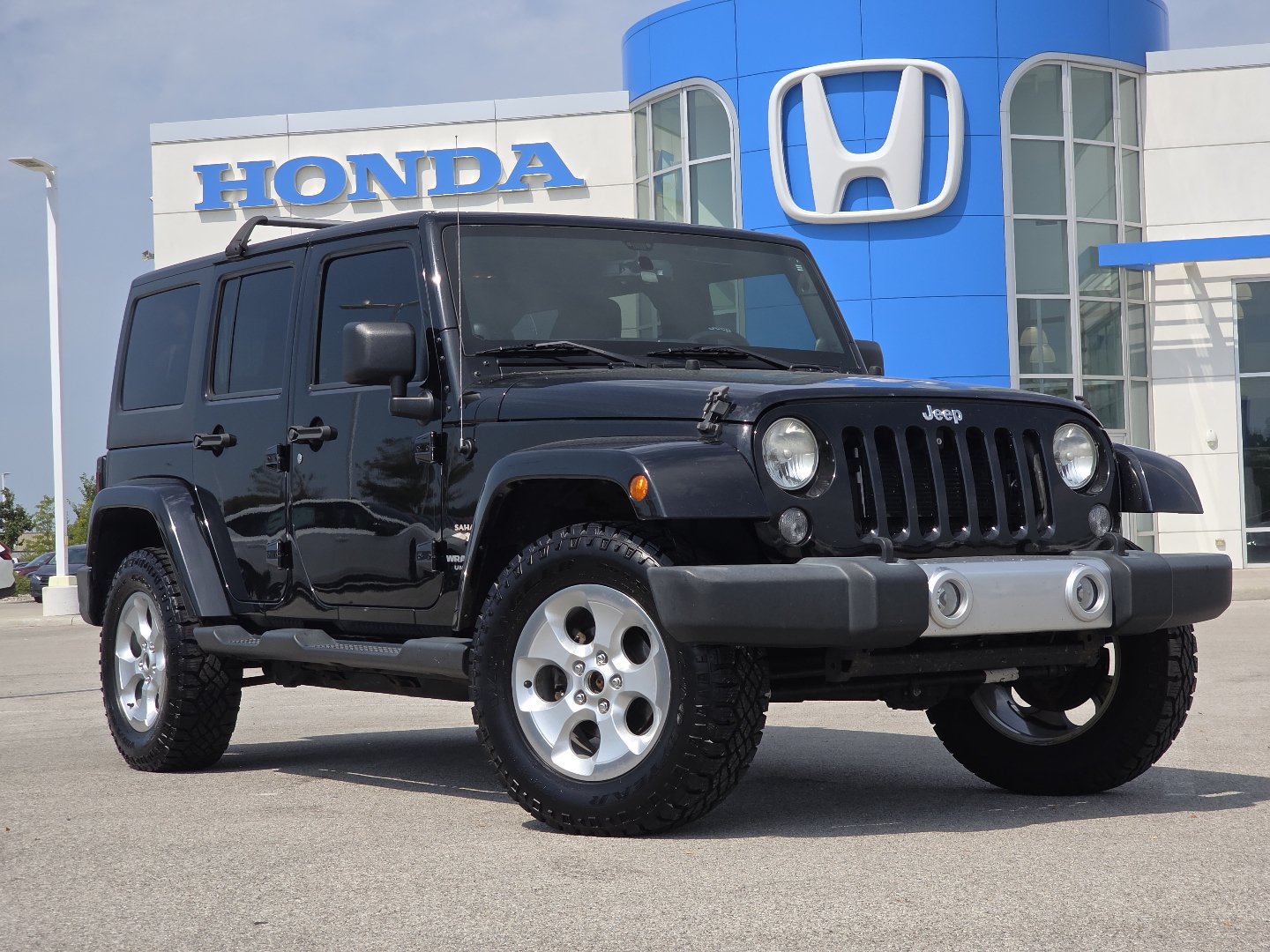 Used 2014 Jeep Wrangler Unlimited Sahara SUV