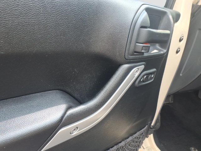 Used 2016 Jeep Wrangler Unlimited Sahara SUV