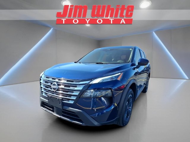 Used 2024 Nissan Rogue SV SUV for sale in Toledo, OH