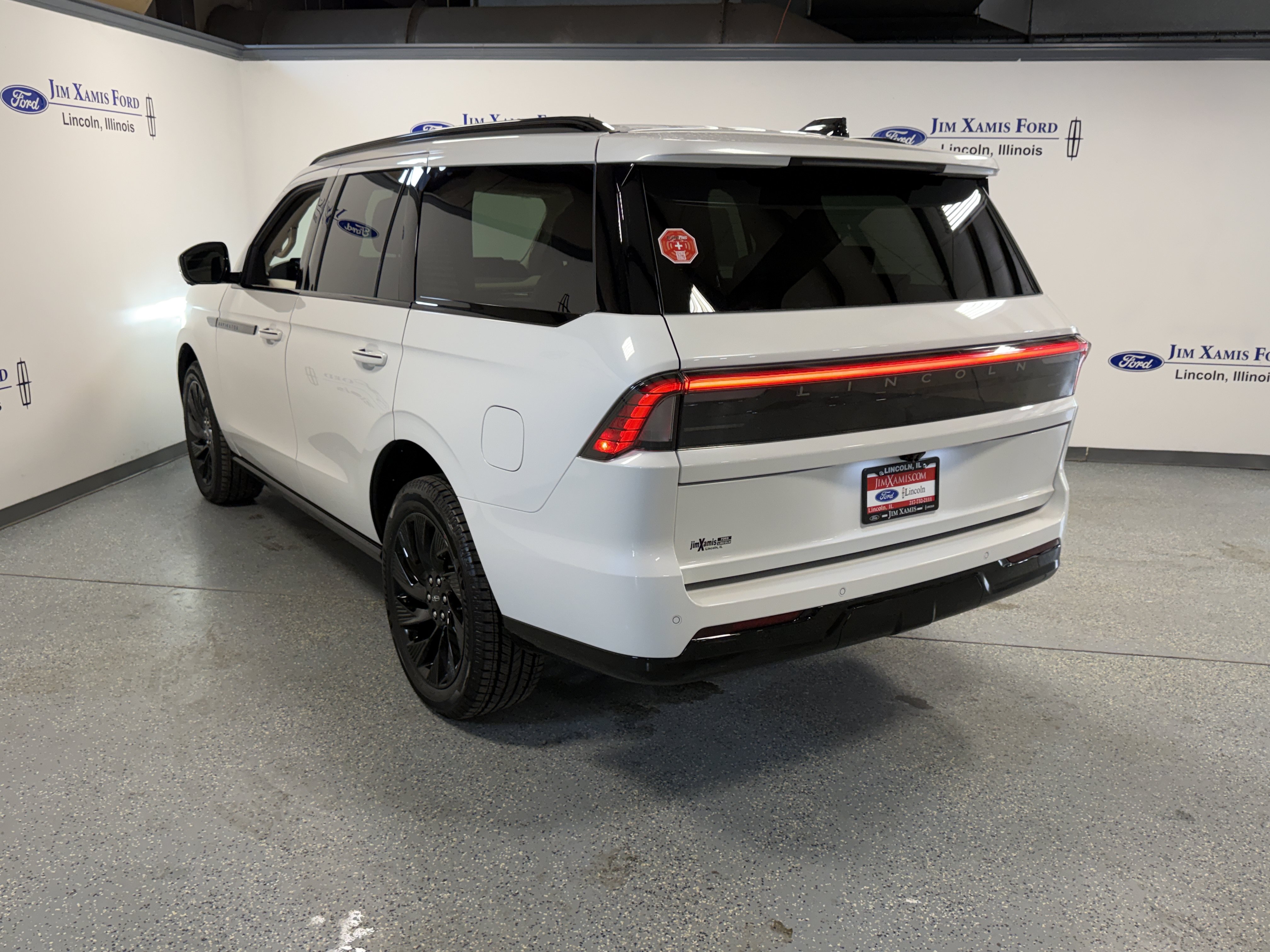 2027 Lincoln Navigator Reserve - Photo 35