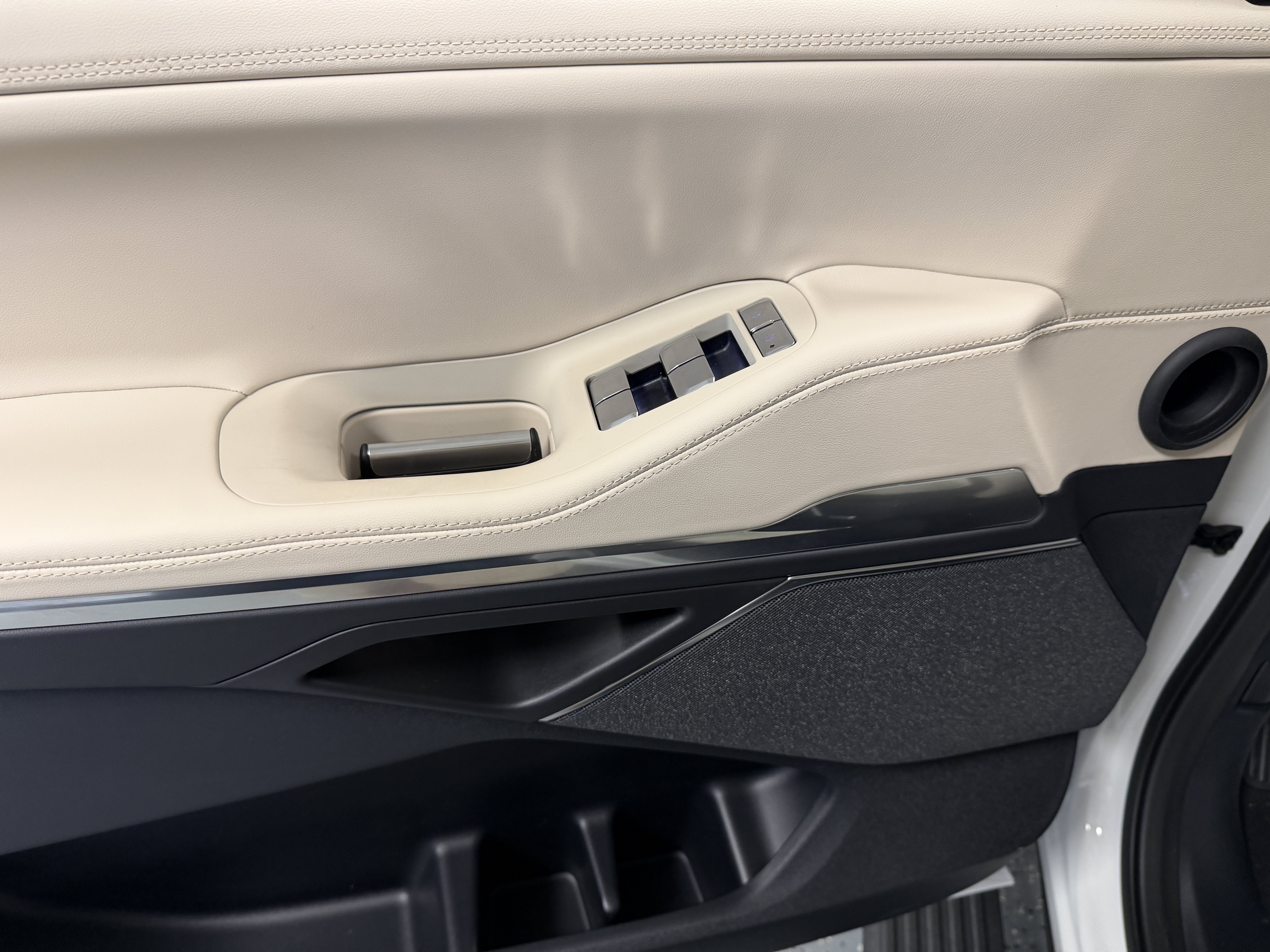 2027 Lincoln Navigator Reserve - Photo 20