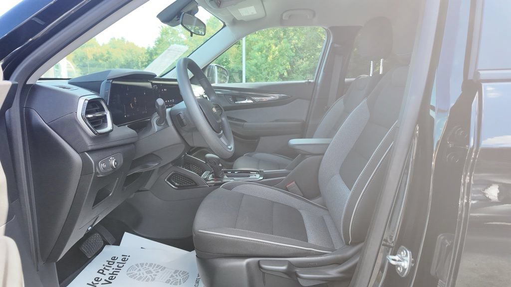 2025 Chevrolet Trailblazer LT - Photo 17