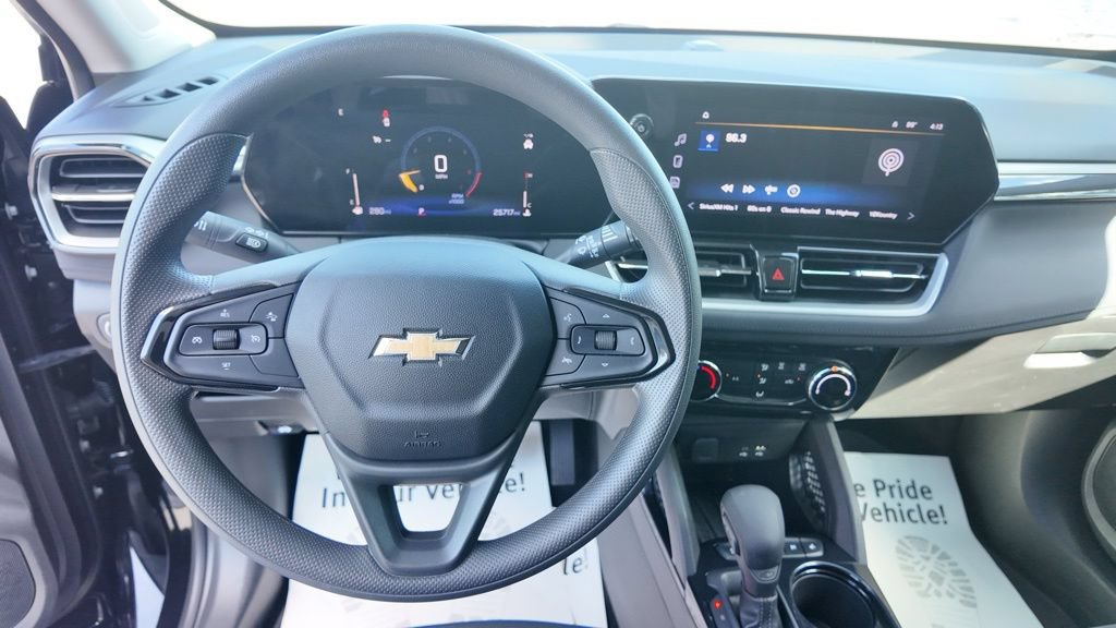2025 Chevrolet Trailblazer LT - Photo 12