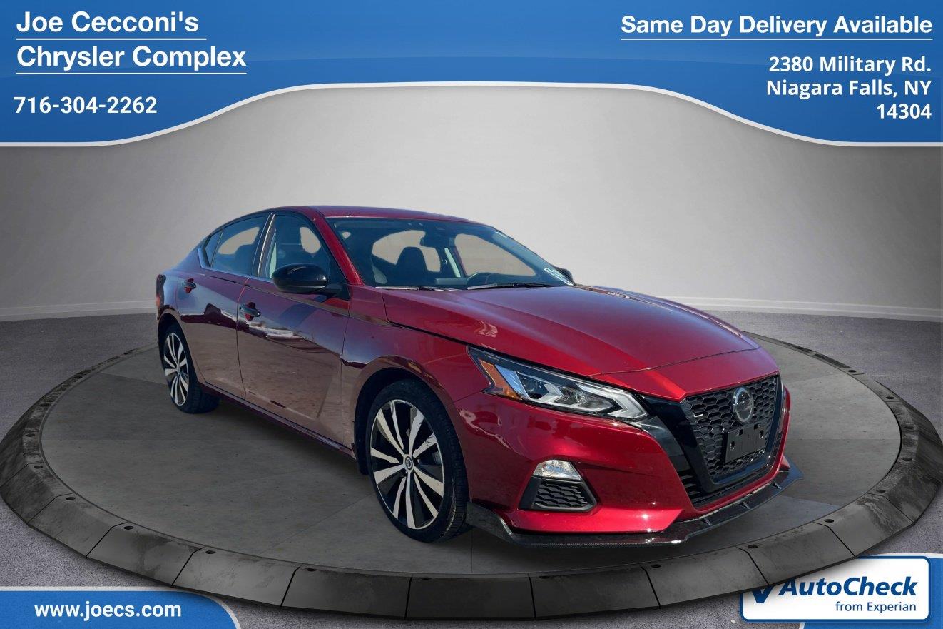 2022 Nissan Altima SR