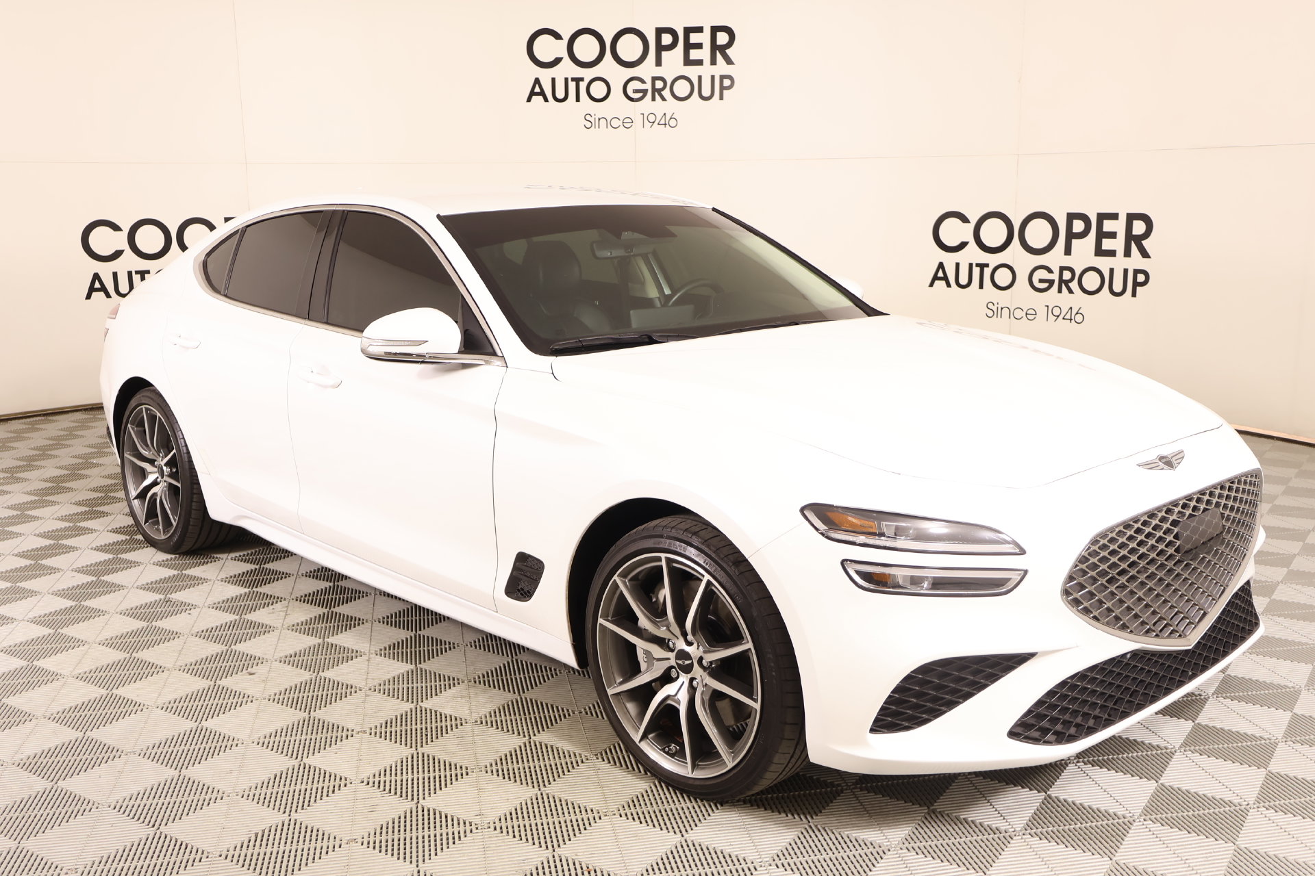 2025 GENESIS G70