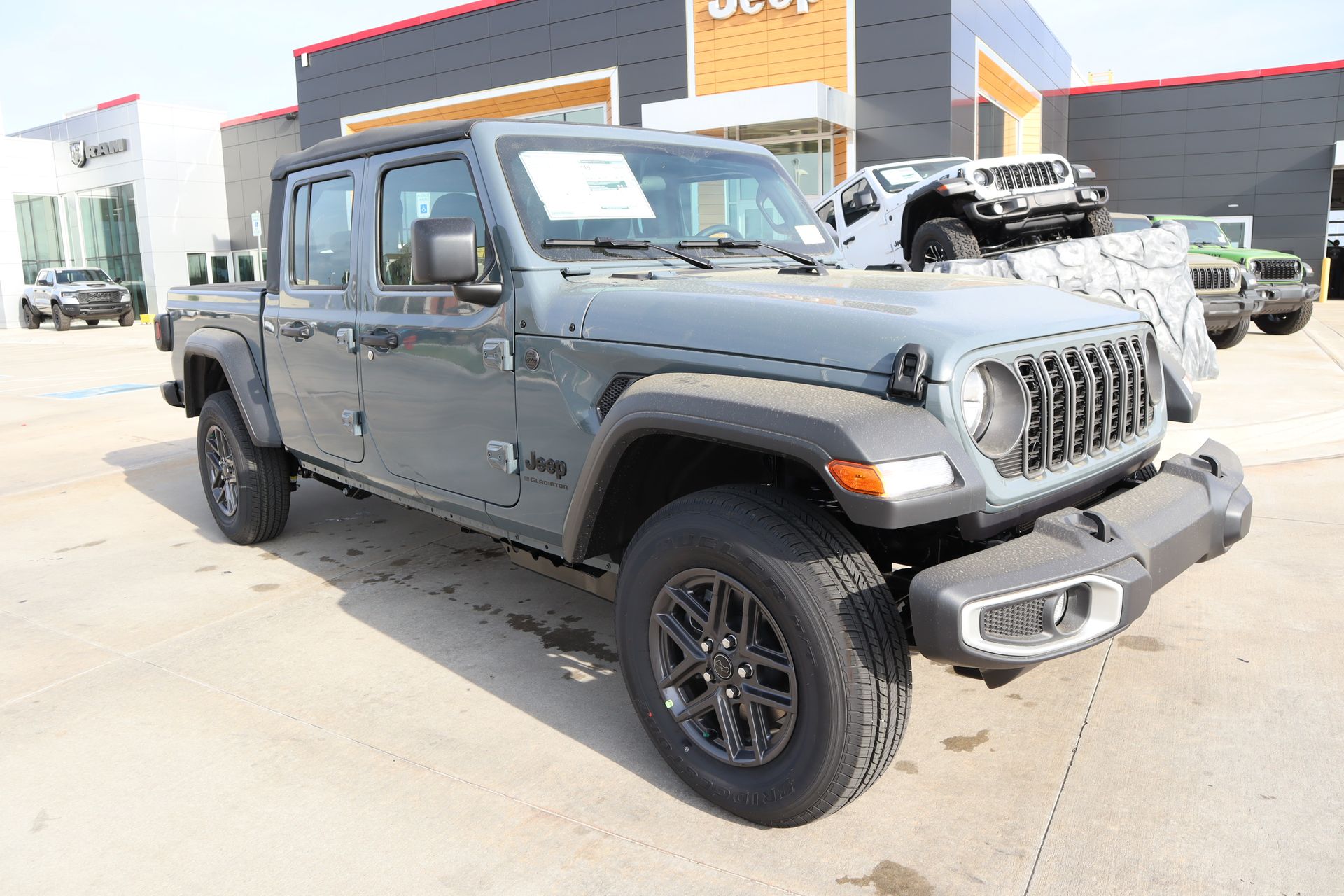 2026 Jeep Gladiator