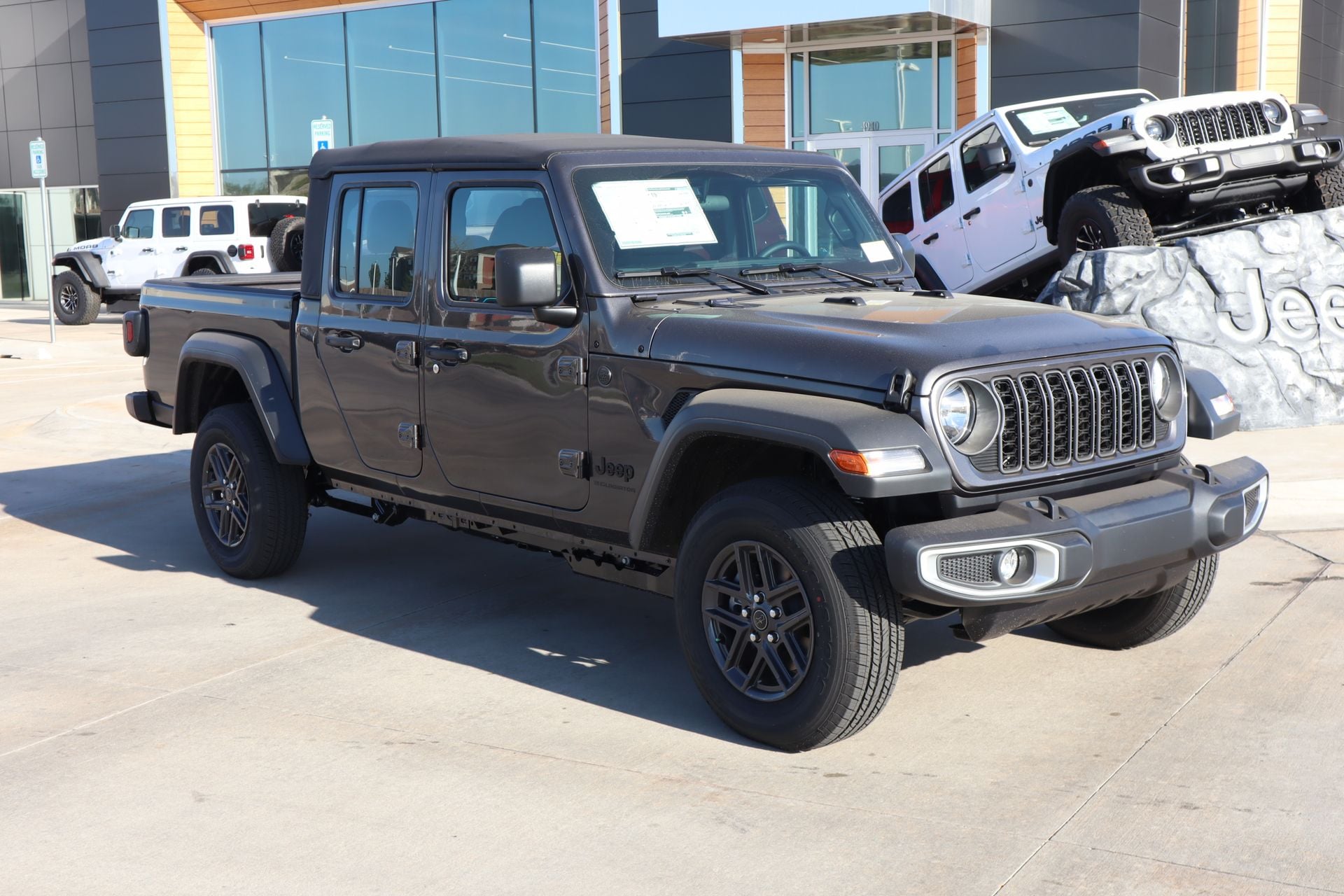 2026 Jeep Gladiator
