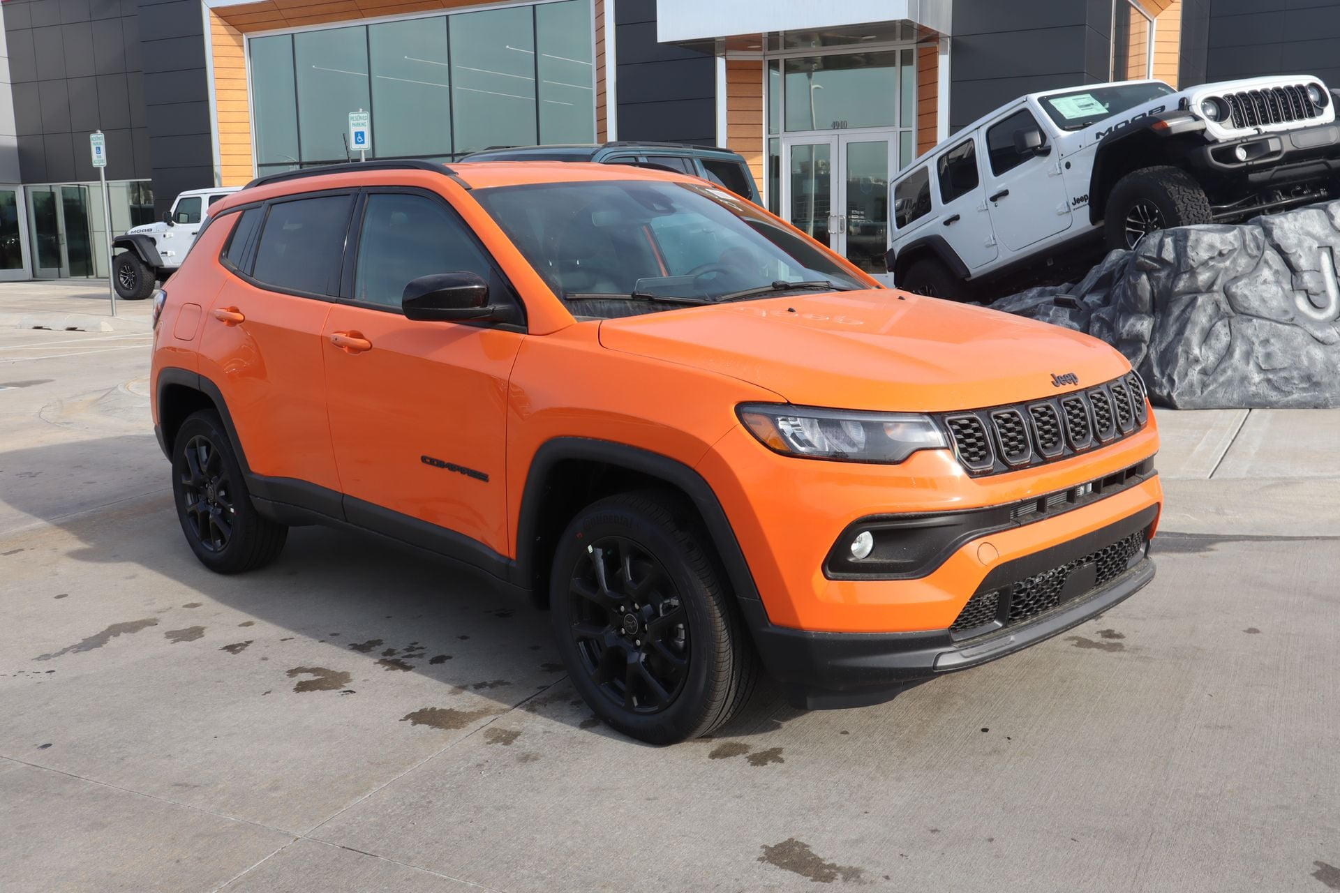 2026 Jeep Compass Latitude Altitude