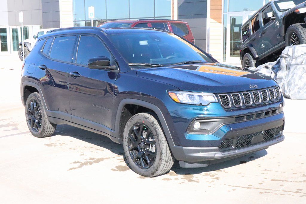 2026 Jeep Compass Latitude Altitude