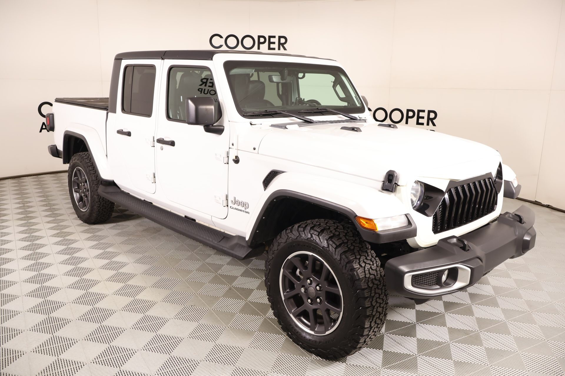 2022 Jeep Gladiator Overland
