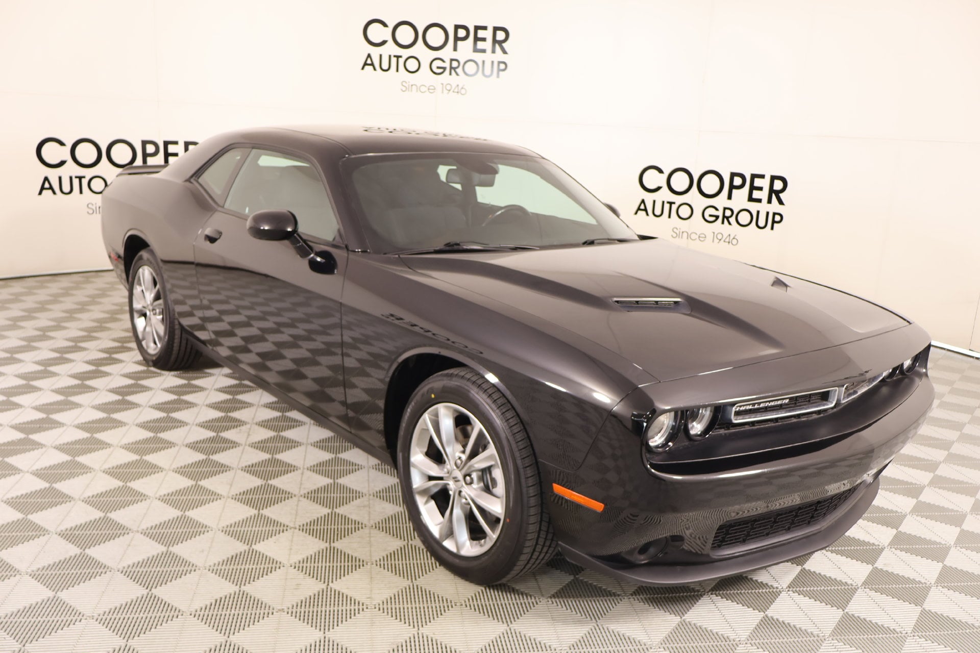 2023 Dodge Challenger SXT