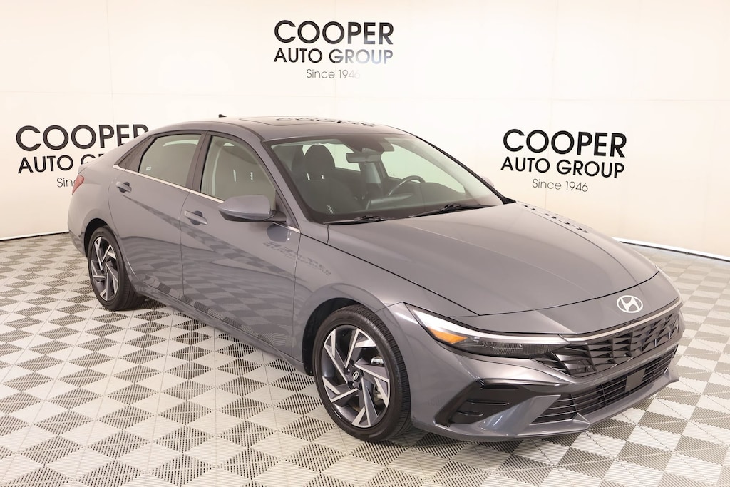 Used 2025 Hyundai Elantra SEL Convenience