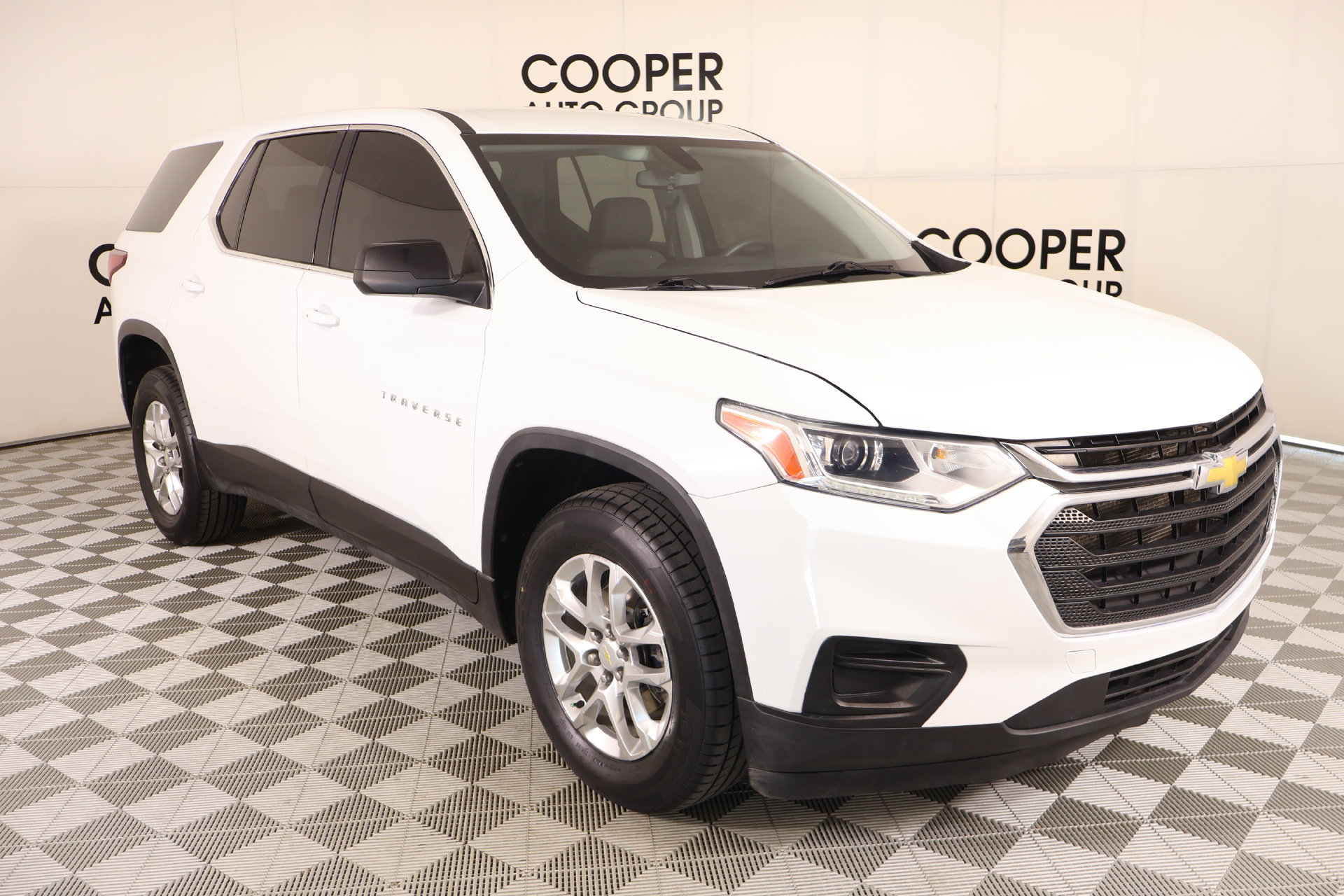 Used 2021 Chevrolet Traverse LS SUV
