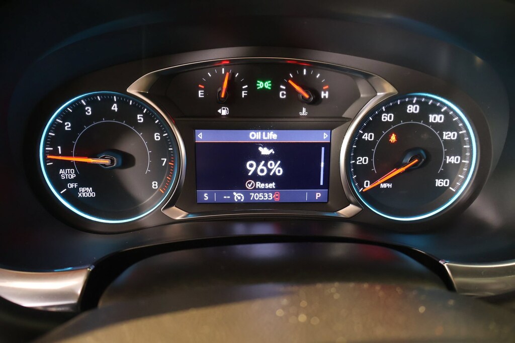Used 2023 Chevrolet Traverse LT Cloth SUV
