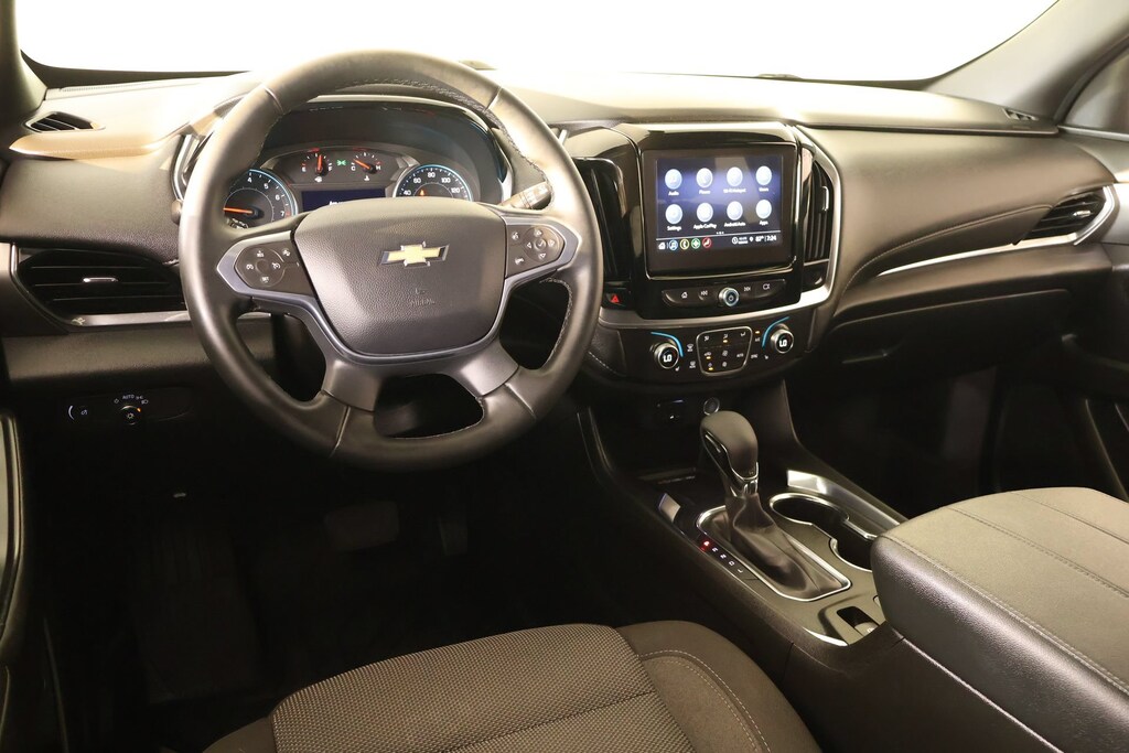 Used 2023 Chevrolet Traverse LT Cloth SUV