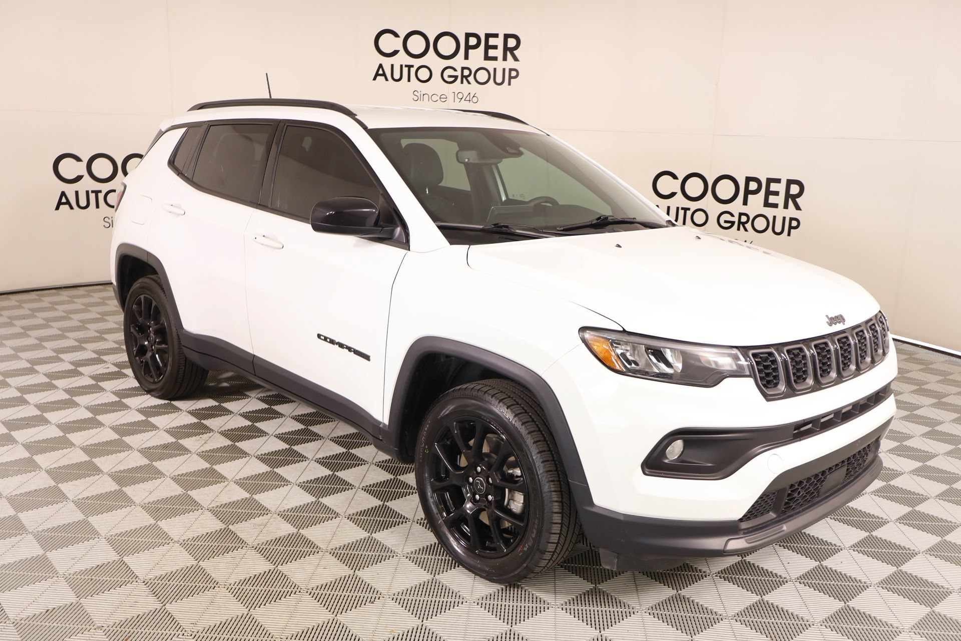Used 2025 Jeep Compass Latitude