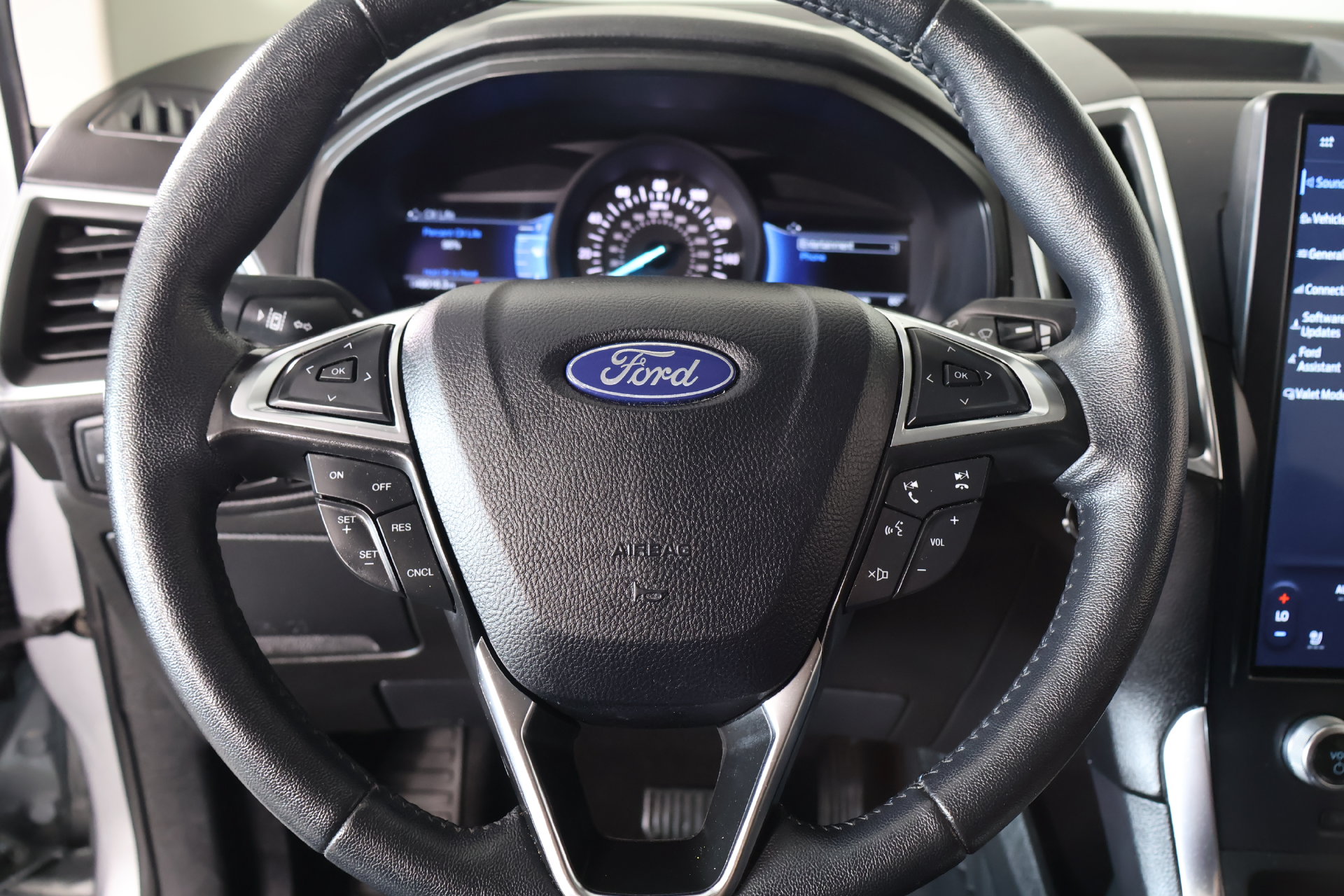 Certified 2024 Ford Edge Titanium SUV