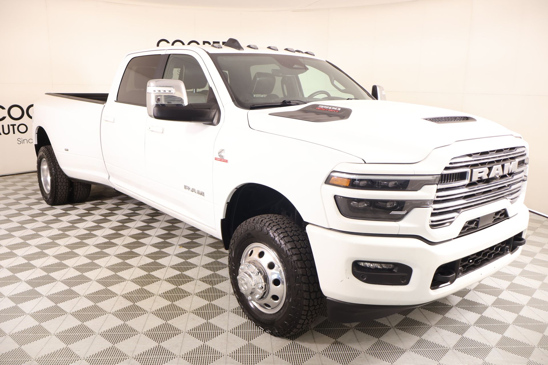 2026 RAM 3500 Pickup Laramie