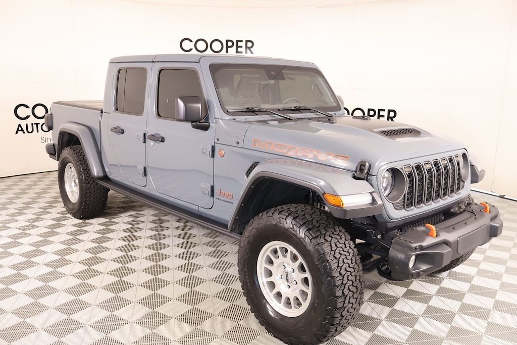 Certified 2025 Jeep Gladiator Mojave Truck Crew Cab