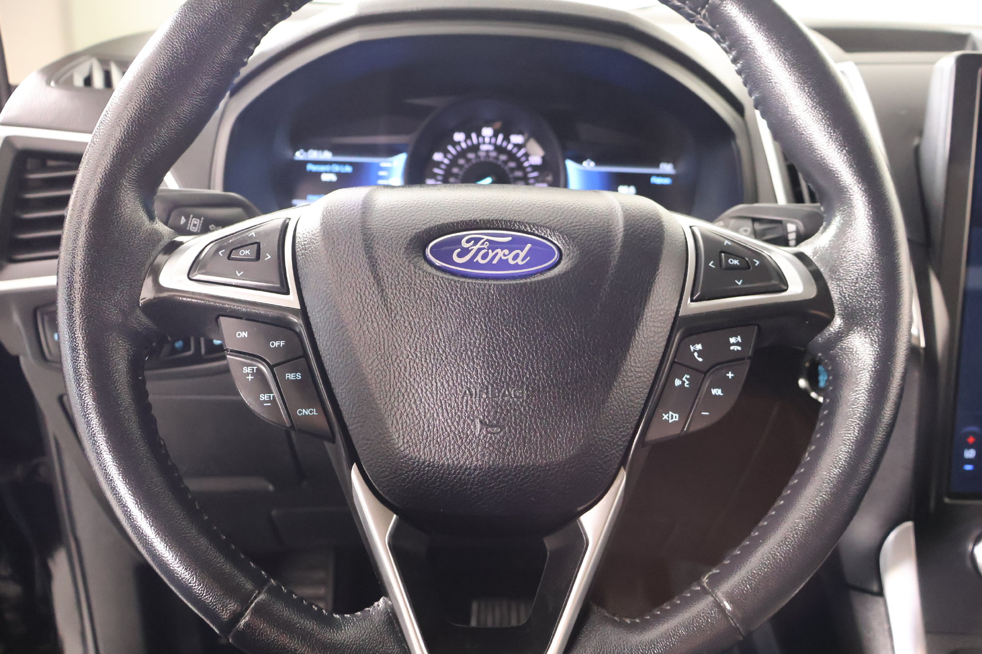 Certified 2024 Ford Edge Titanium SUV
