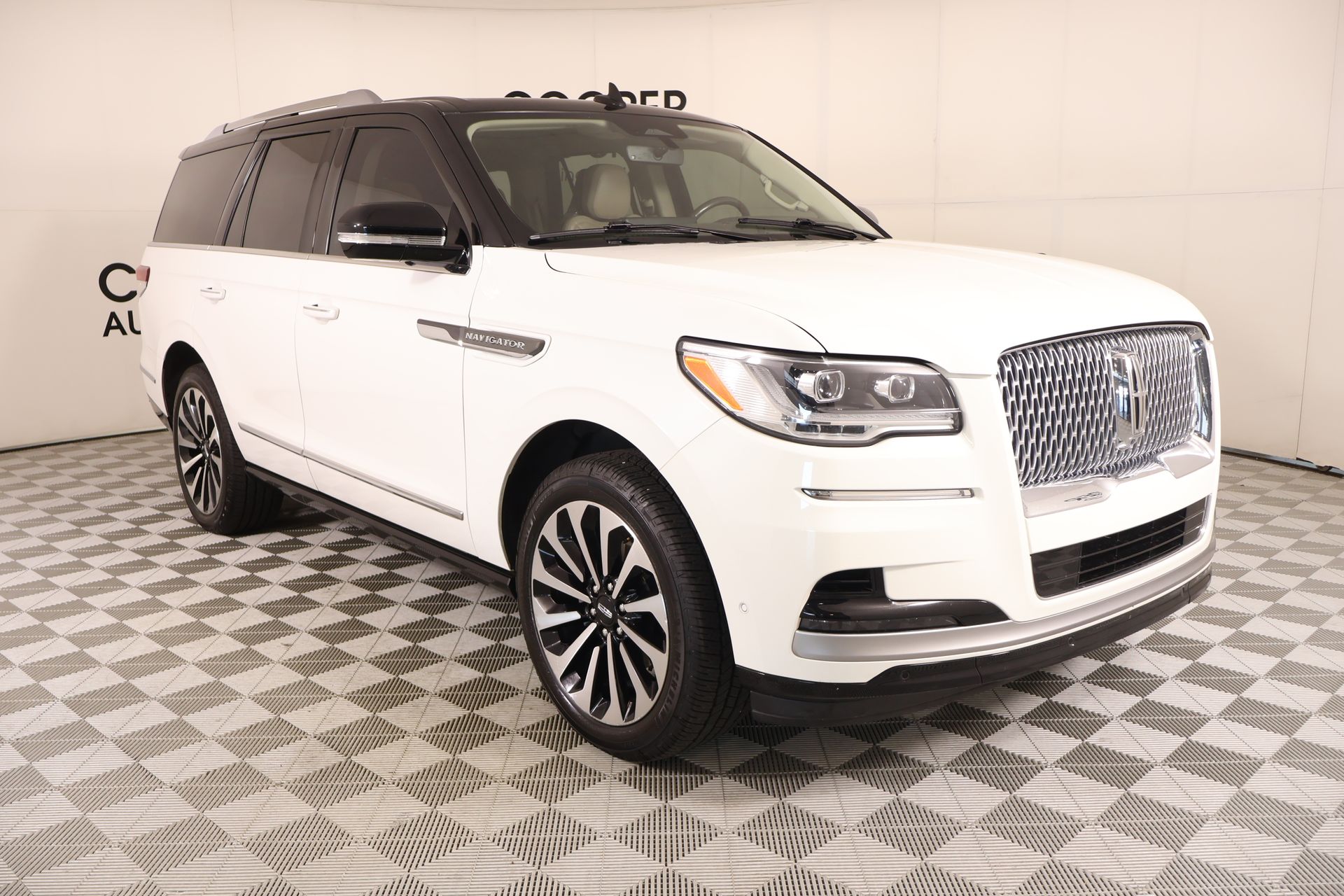 2023 Lincoln Navigator