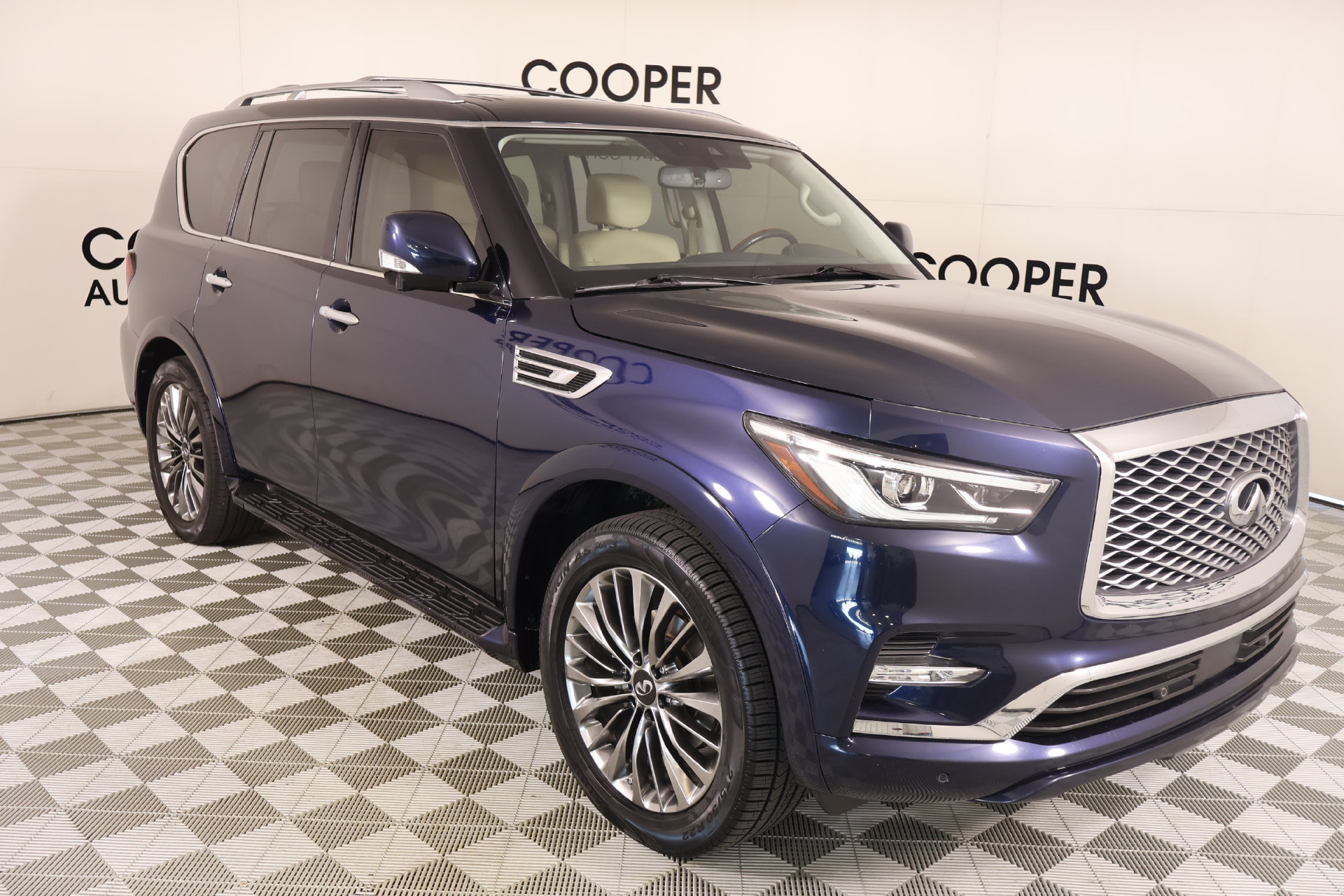 INFINITI QX80