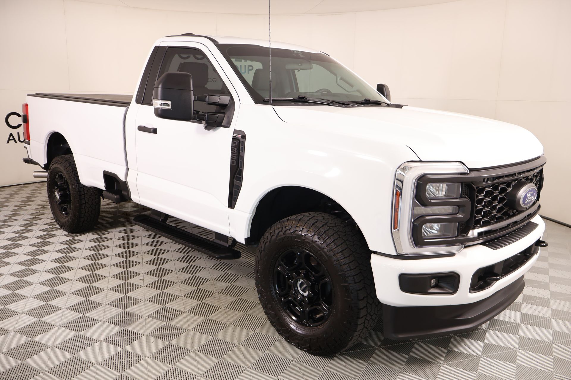 2025 Ford F-350 Super Duty XL