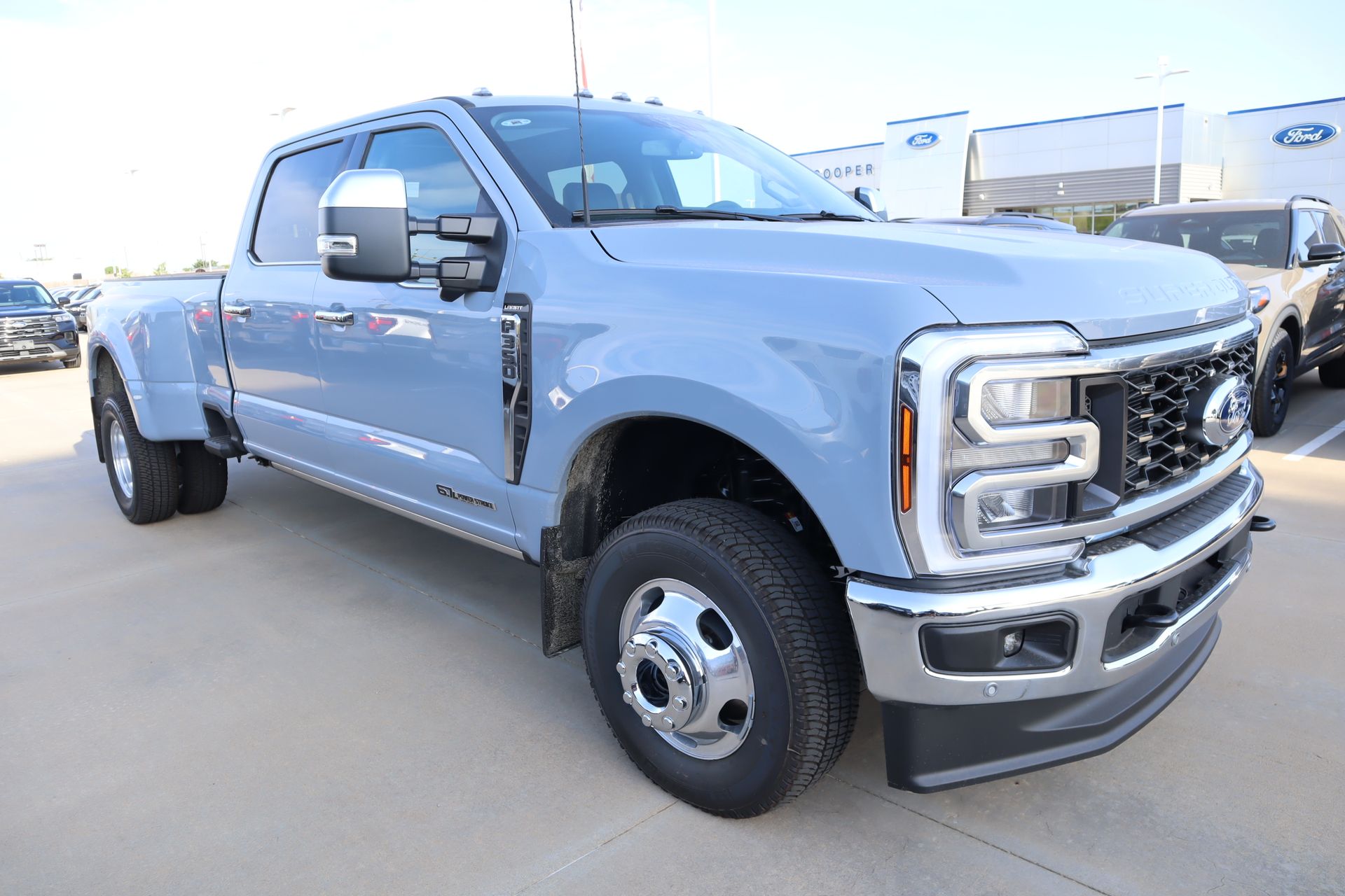  Ford F-350SD