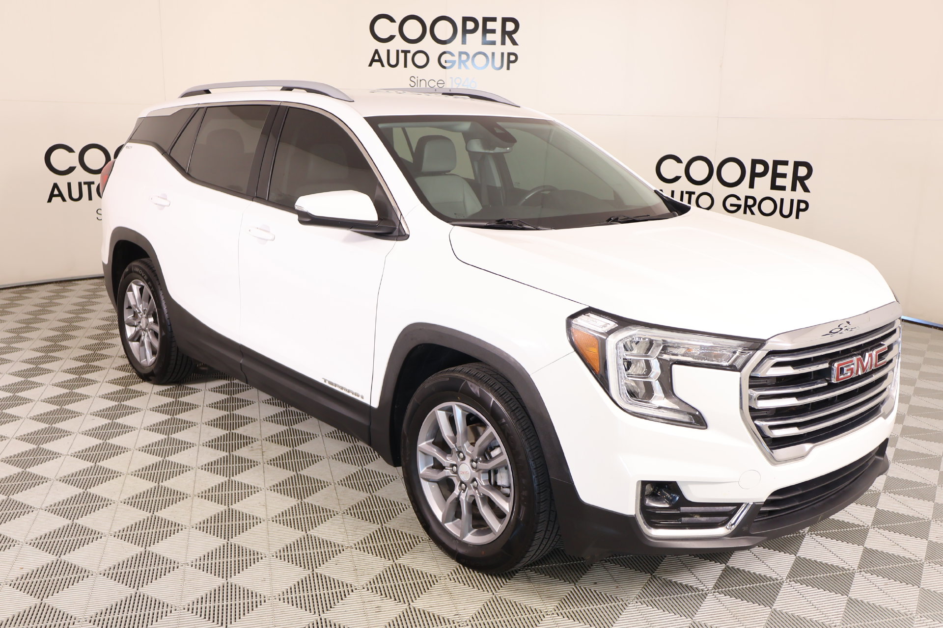 Certified 2024 GMC Terrain SLT SUV